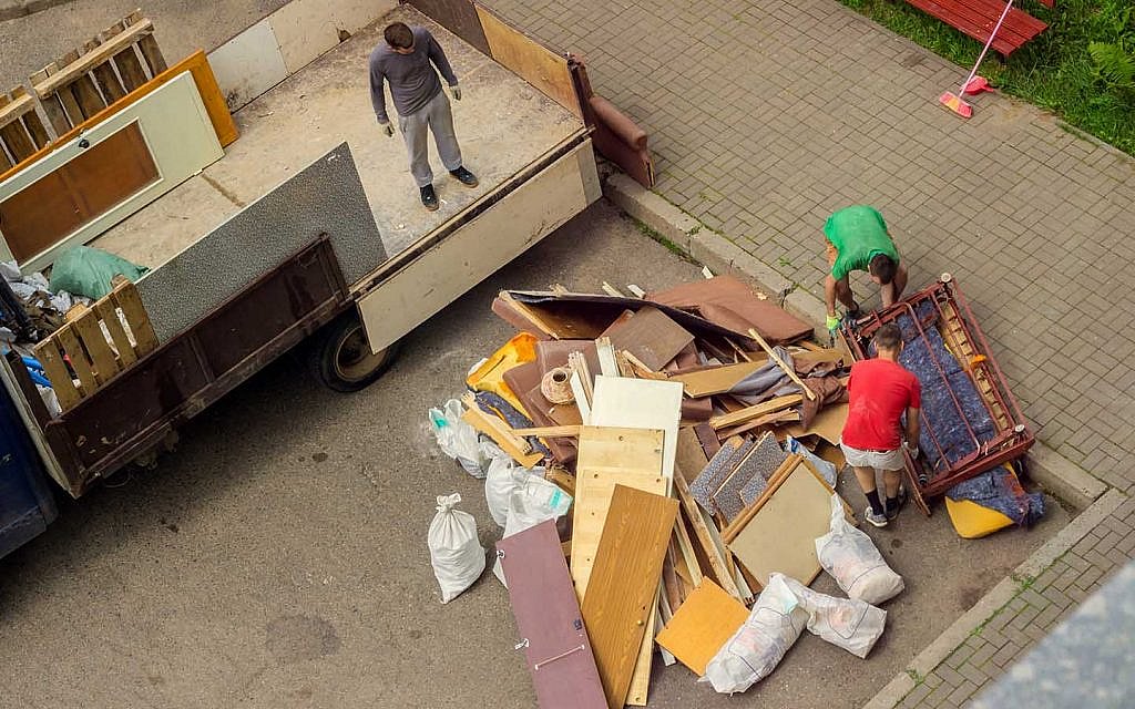 Home top junk removal service companies in dubai body 5 14 1 24 1024x640